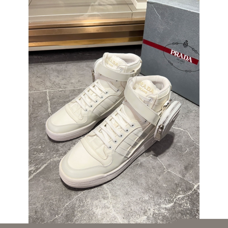 Pra*a casual shoes